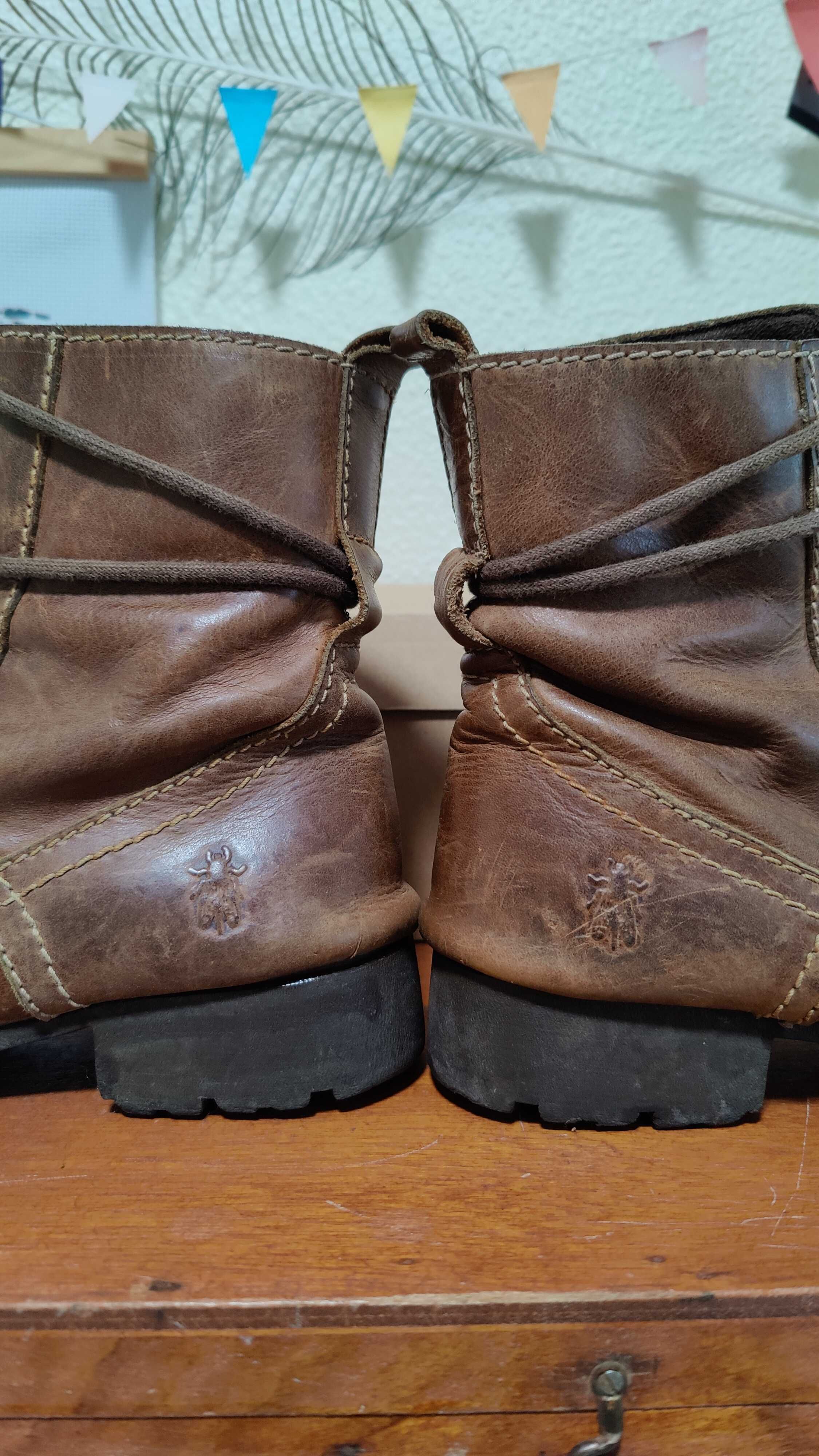 Botas pele bovino FLY London, 40