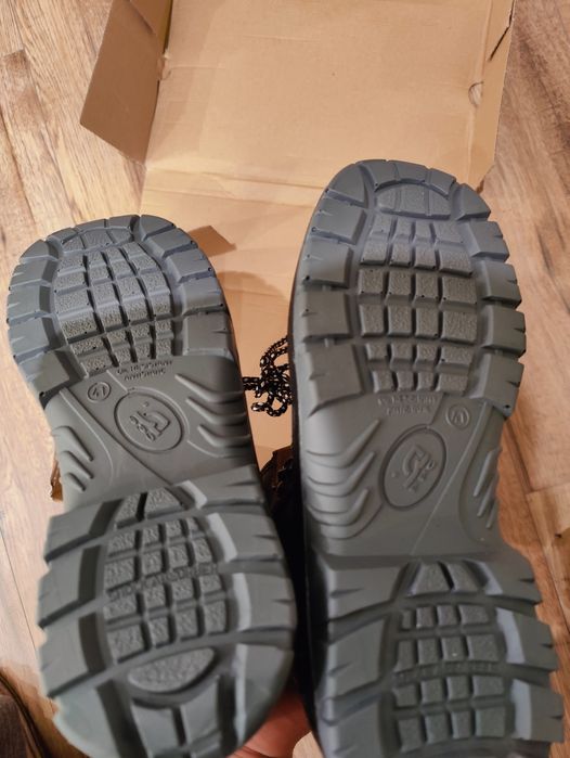 Nowe buty robocze PPO 331 rozmiar 41