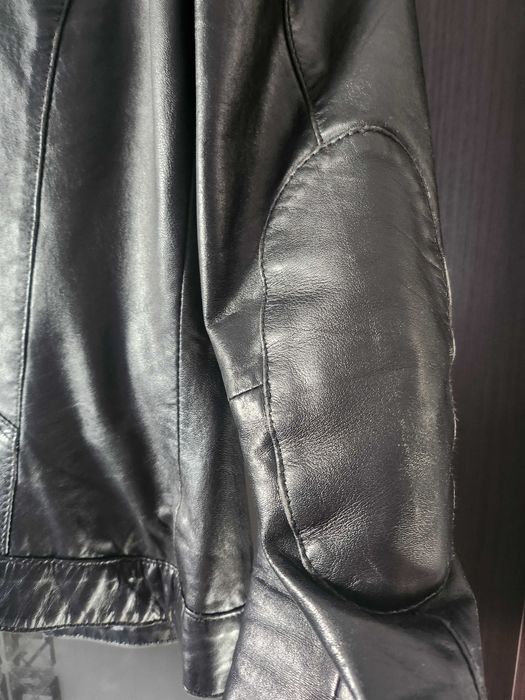 Kurtka damska ze skóry.