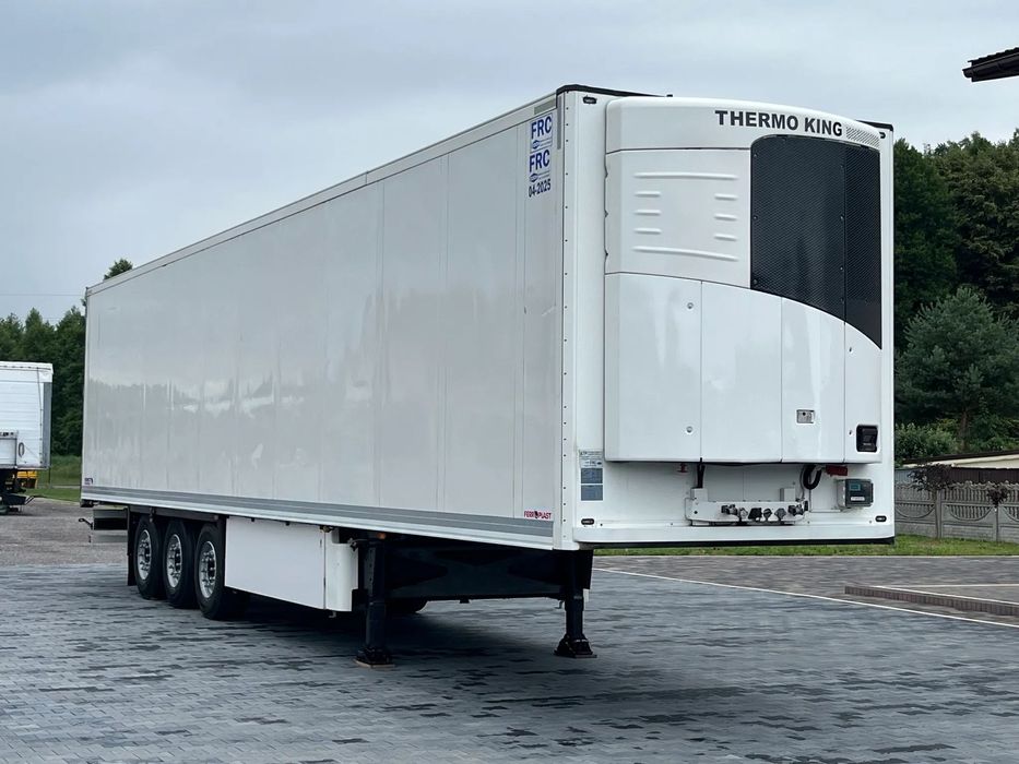 Schmitz Cargobull SCB / CHŁODNIA/ THERMO KING elektr-spalinowy/ MULTITEMPERATURA / DOPPELSTOCK / CONTINENTAL 80% / NOWE HAMULCE/ KOSZ PALETOWY  / OŚ PODNOSZONA/ OKAZJA