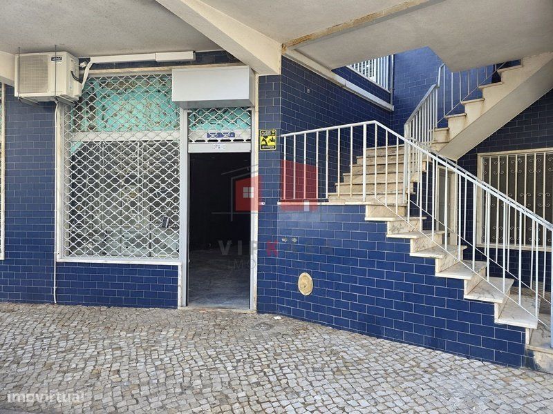 Loja com 83 m²