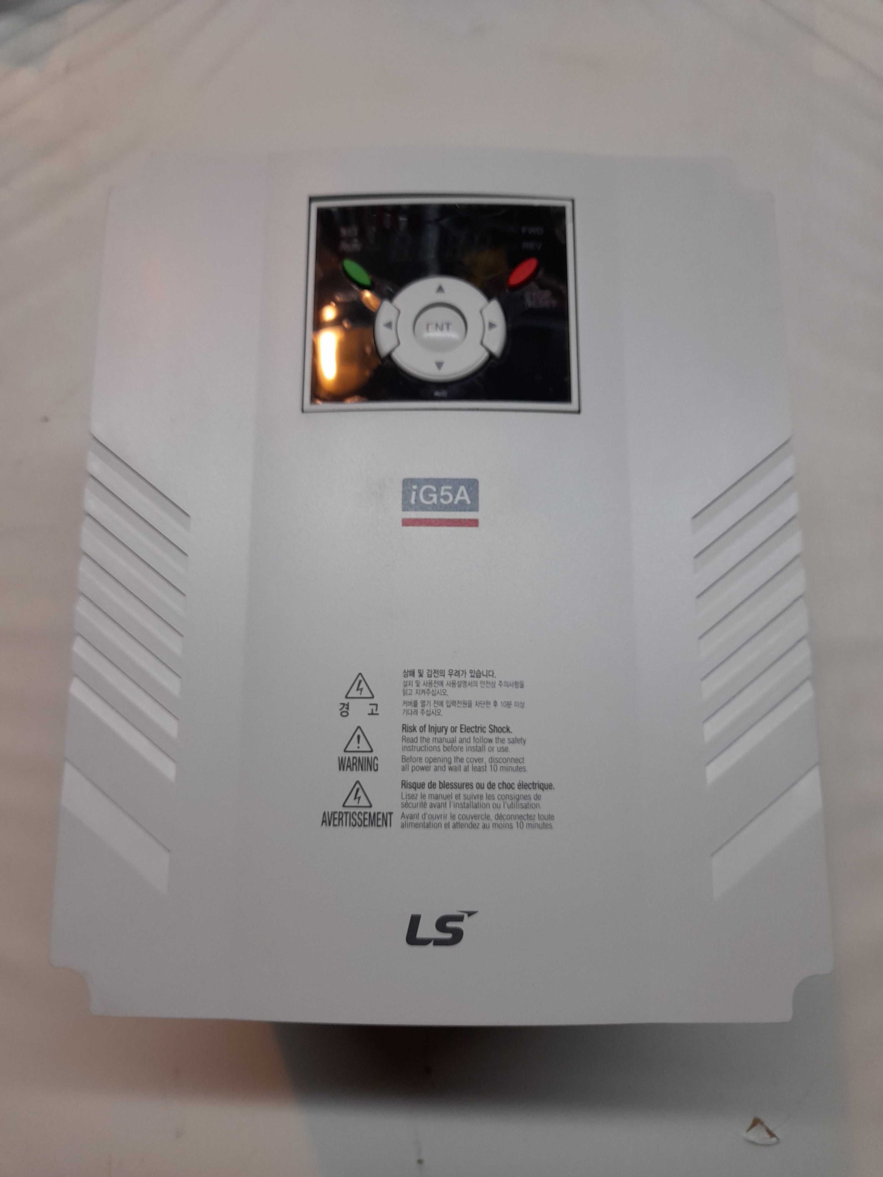 Falownik Lg ls 5,5kw SV055iG5A-4 400V