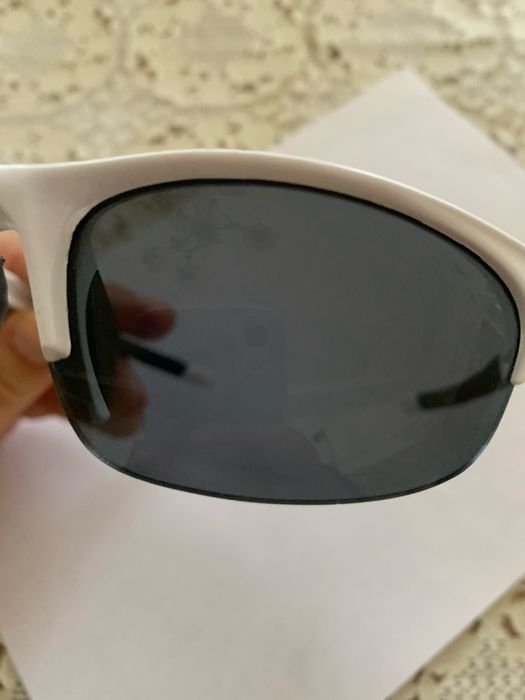 спортивні wrap‑окуляри, щільно прилягають, з гумовими вставками