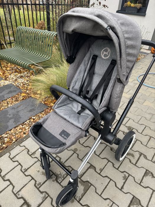 Cybex Priam Lux Manhattan Grey
