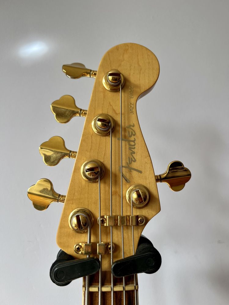 Fender Jazz Bass Deluxe V QMT
