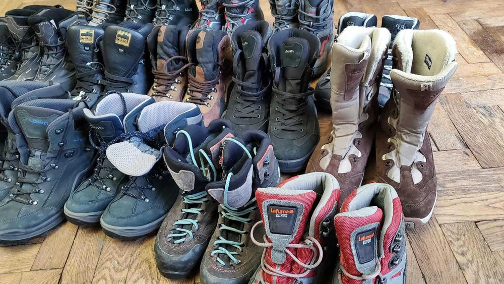 Оренда прокат трекінгового гірського взуття обуви бот для гор карпат