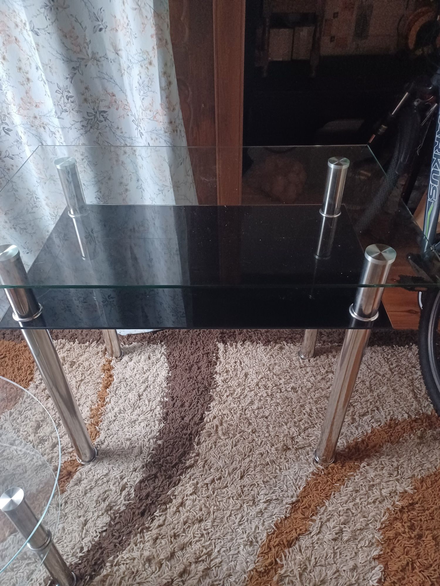 Stolik szklany pod telewizor
