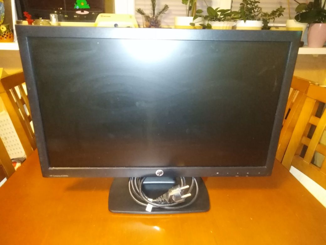 Monitor HP używany 22 cale