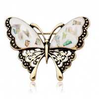 Broszka motyl piękna kryształowa