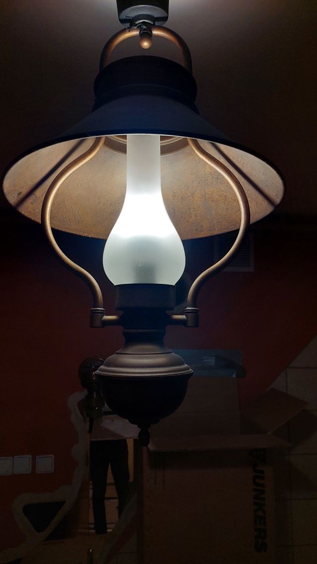 Lampa wisząca stylowa