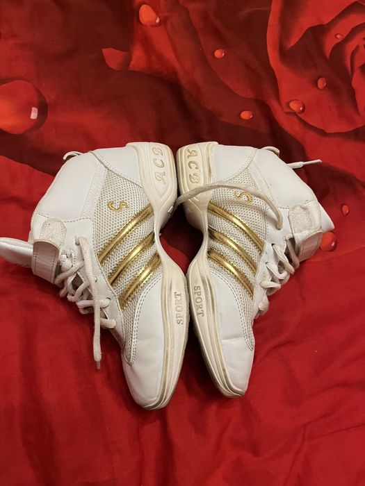 Джазовки  белые 36р