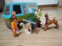 Samochód Scooby-Doo + skuter + 7  figurek