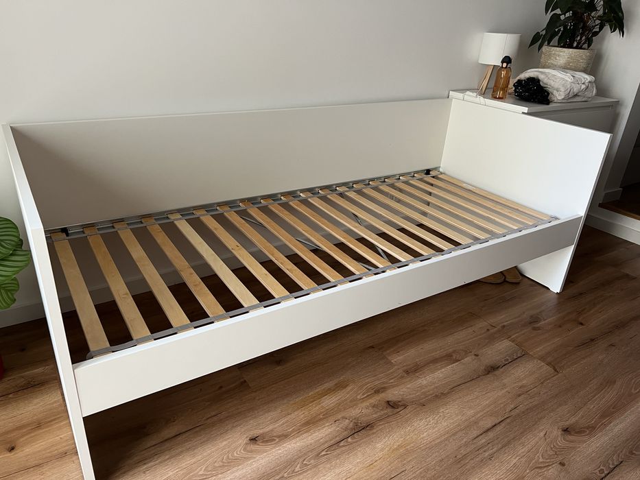 Cama de solteiro Ikeia