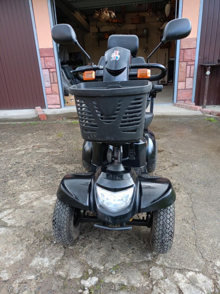 Skuter dla Seniora Inwalidy Elektryczny Wózek Drive z Kufrem Czarny