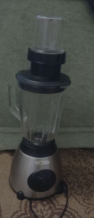 Блендер+кавомолка в одному.