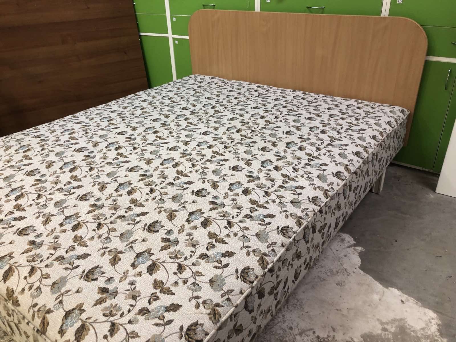 Кровать с матрасом Доставка