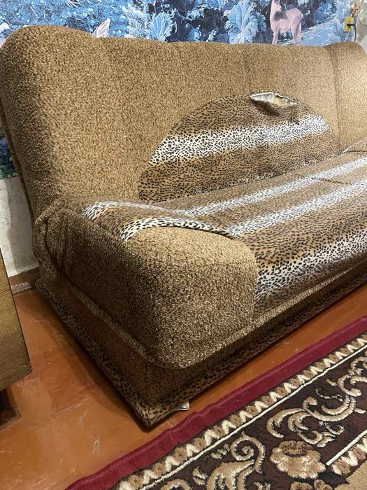 Б/у диван.  Договорная