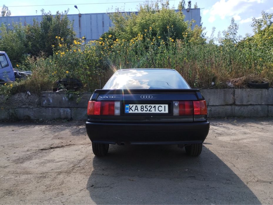 Ауді Audi 80 B3 синя в гарному стані