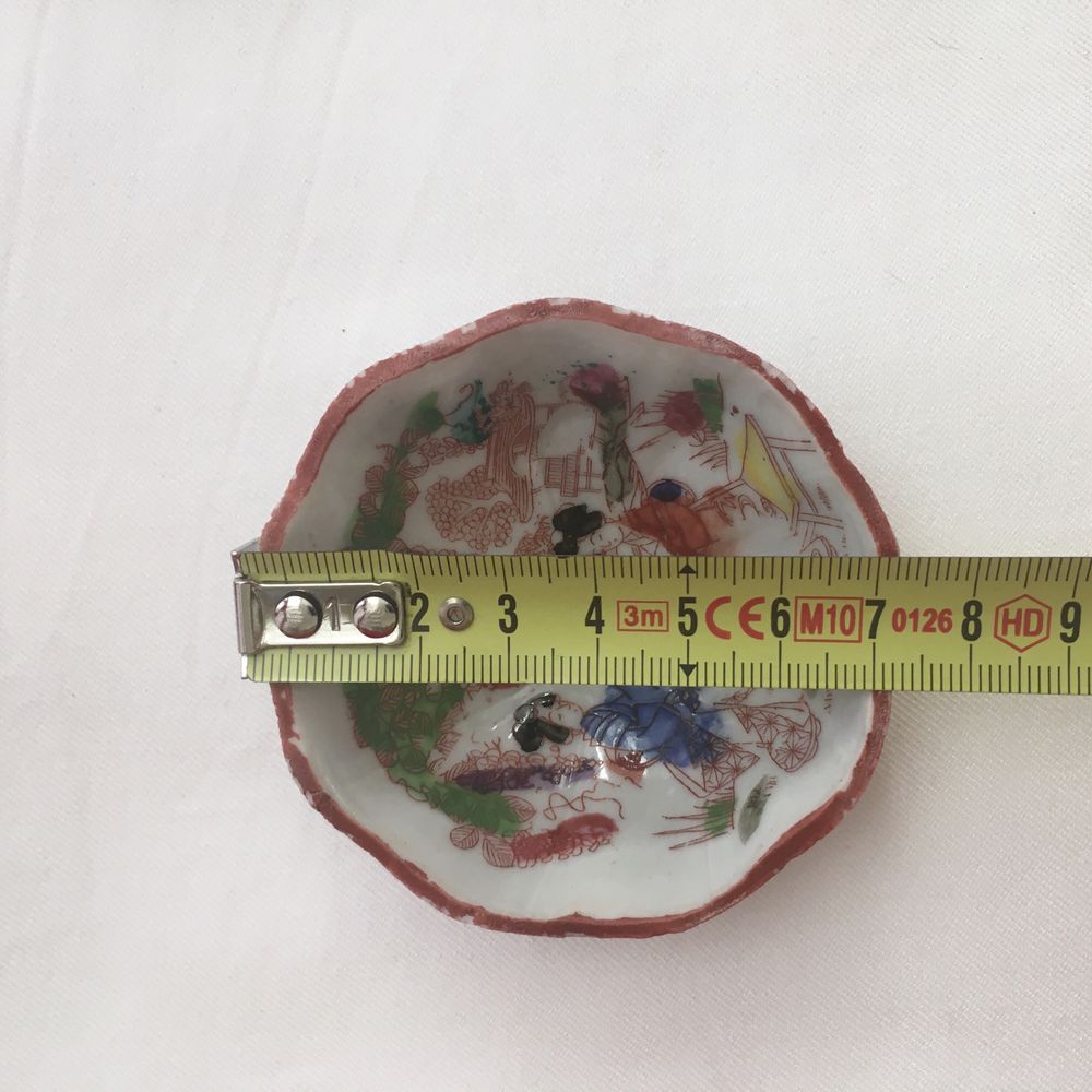 Taças japonesas e 8 Hashi de bambu