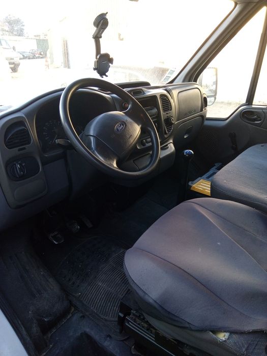 Estou a vender essa carrinha