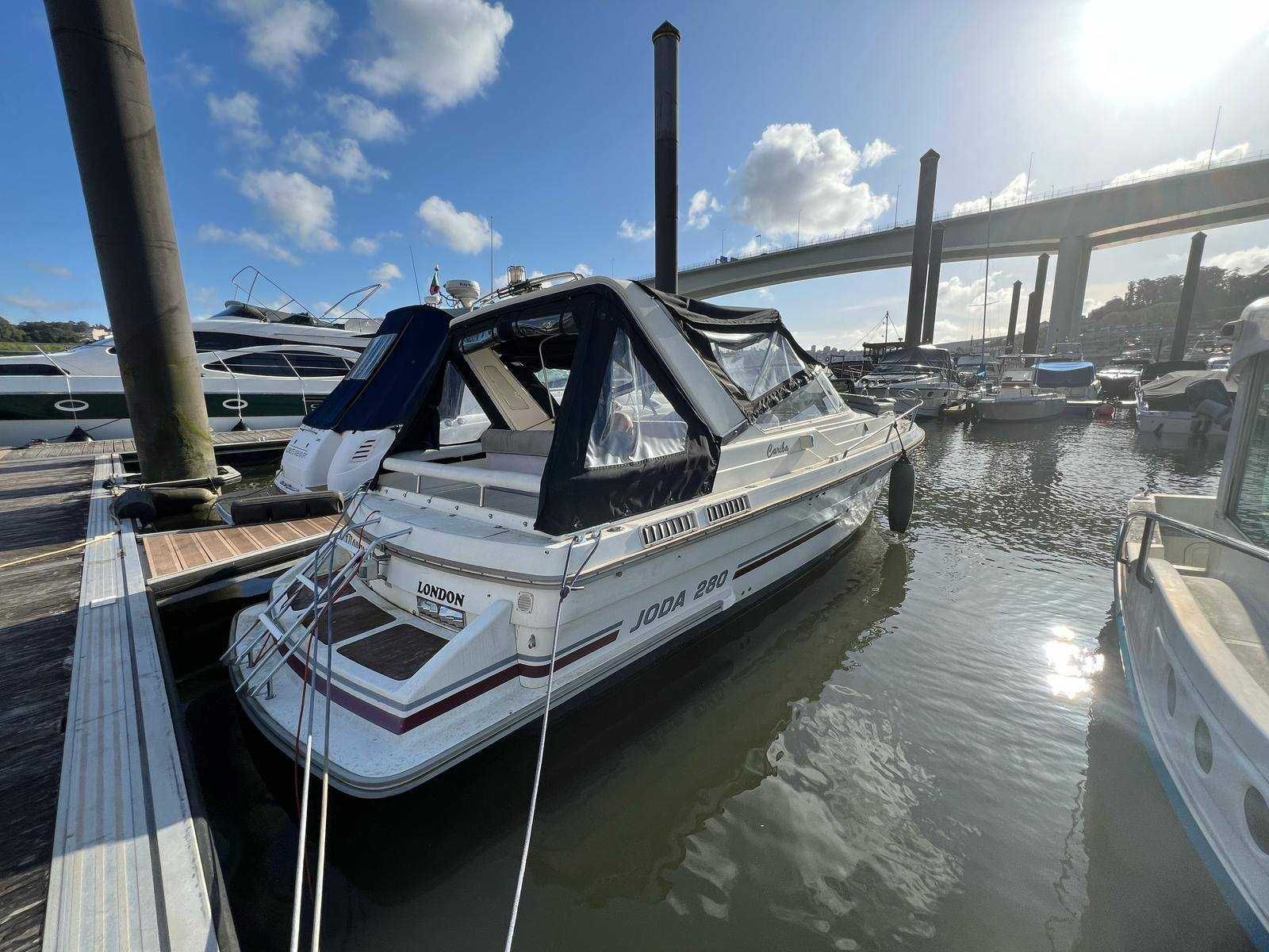 Barco  para vender na ponte do freixo