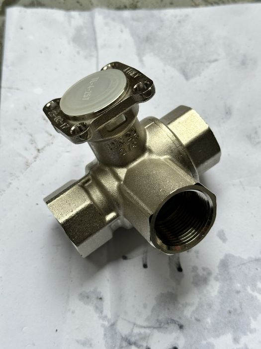 Zawór 3-drogowy Belimo ATV05HW3AU00 – oryginał, sprawny