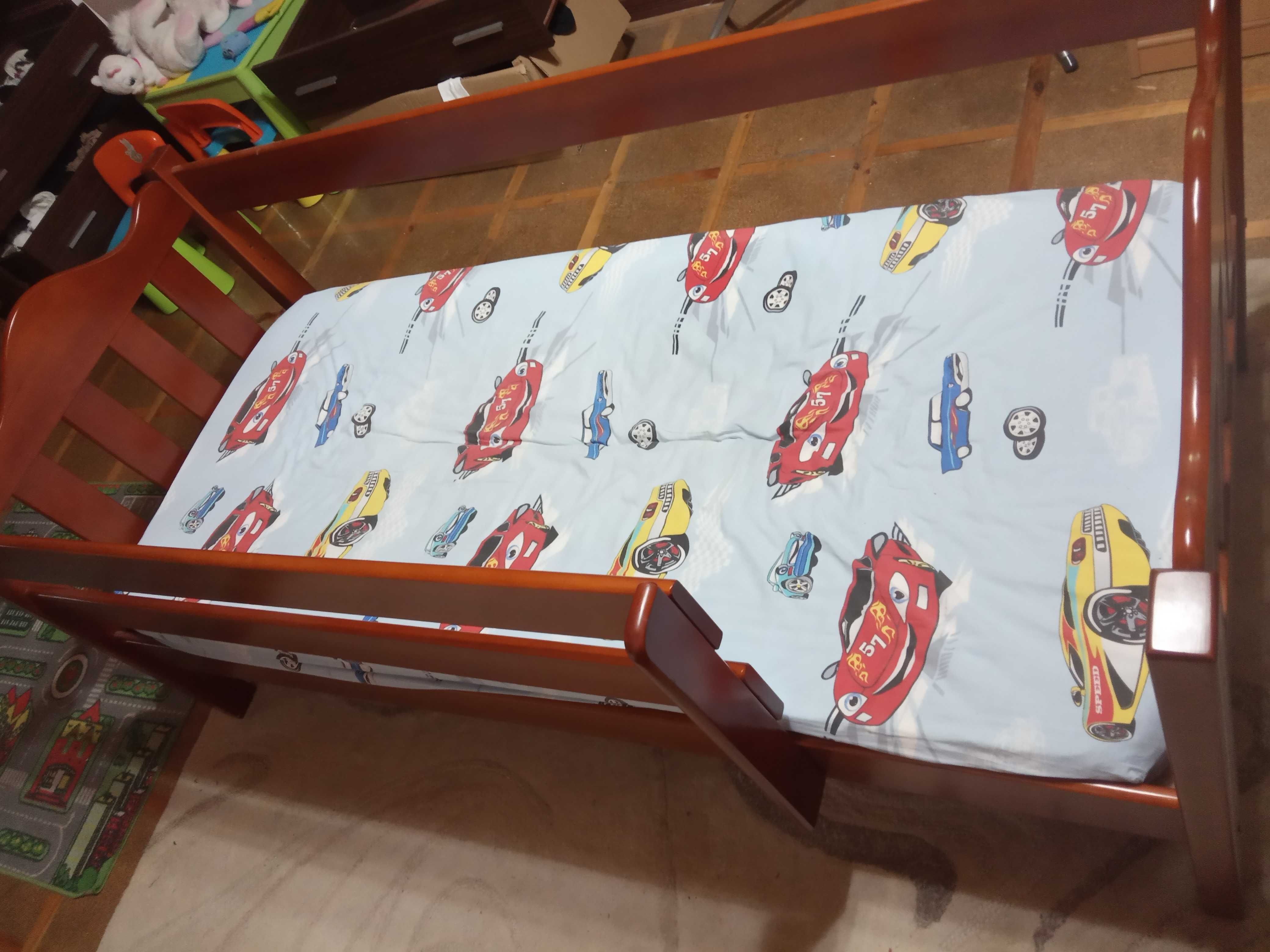 Drewniane łóżko dziecięce w rozm. 180x80