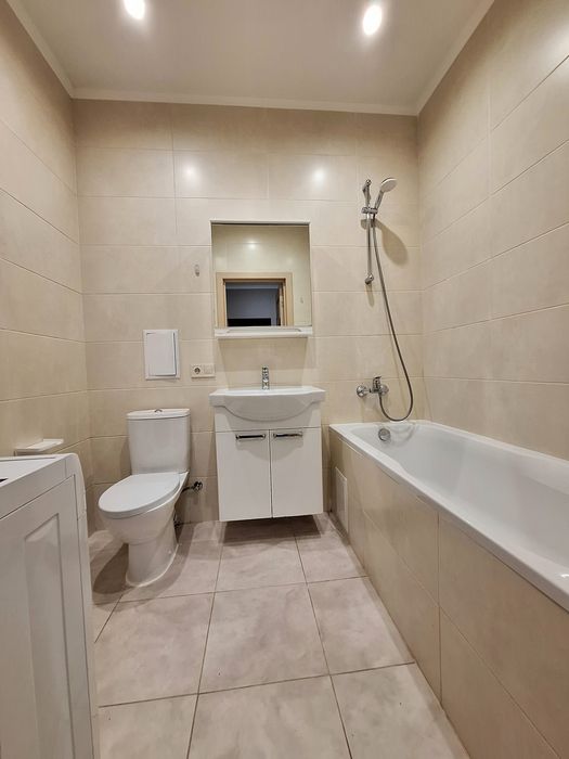 Простора 2 кім квартира в ЖК Софія Сіті,  67 м2, Є 3 РОКИ