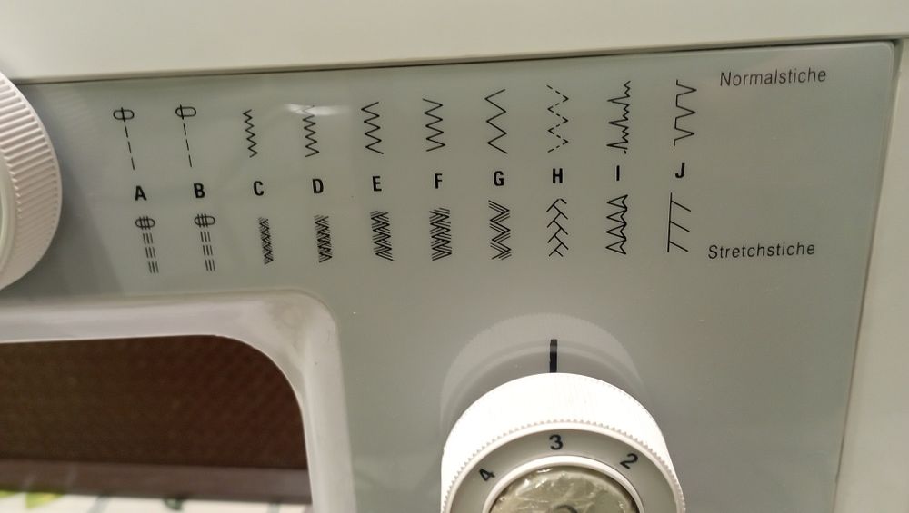 Продається нова електрична швейна машина