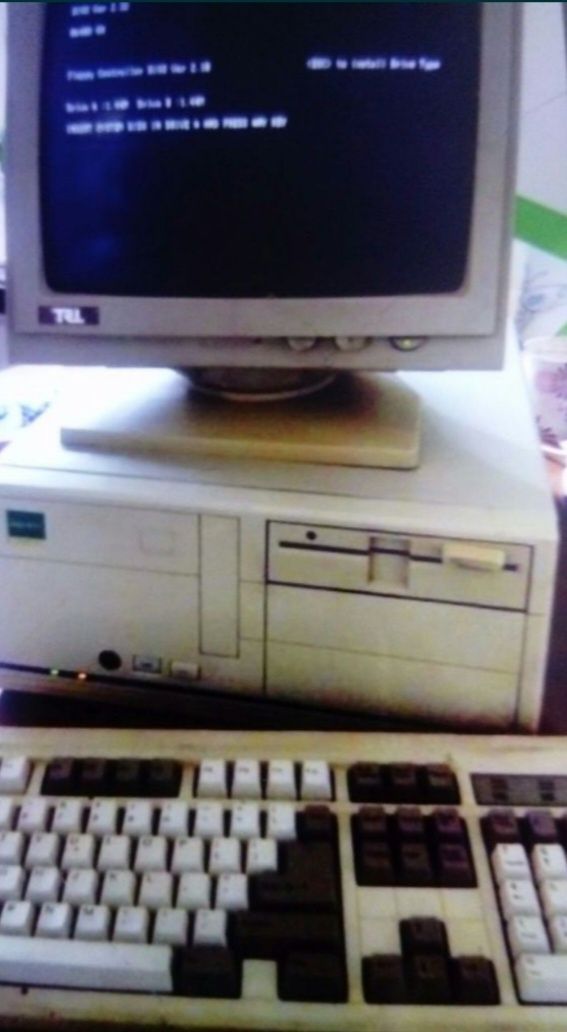 Stary Komputer PC Monitor Klawiatura 1988rok