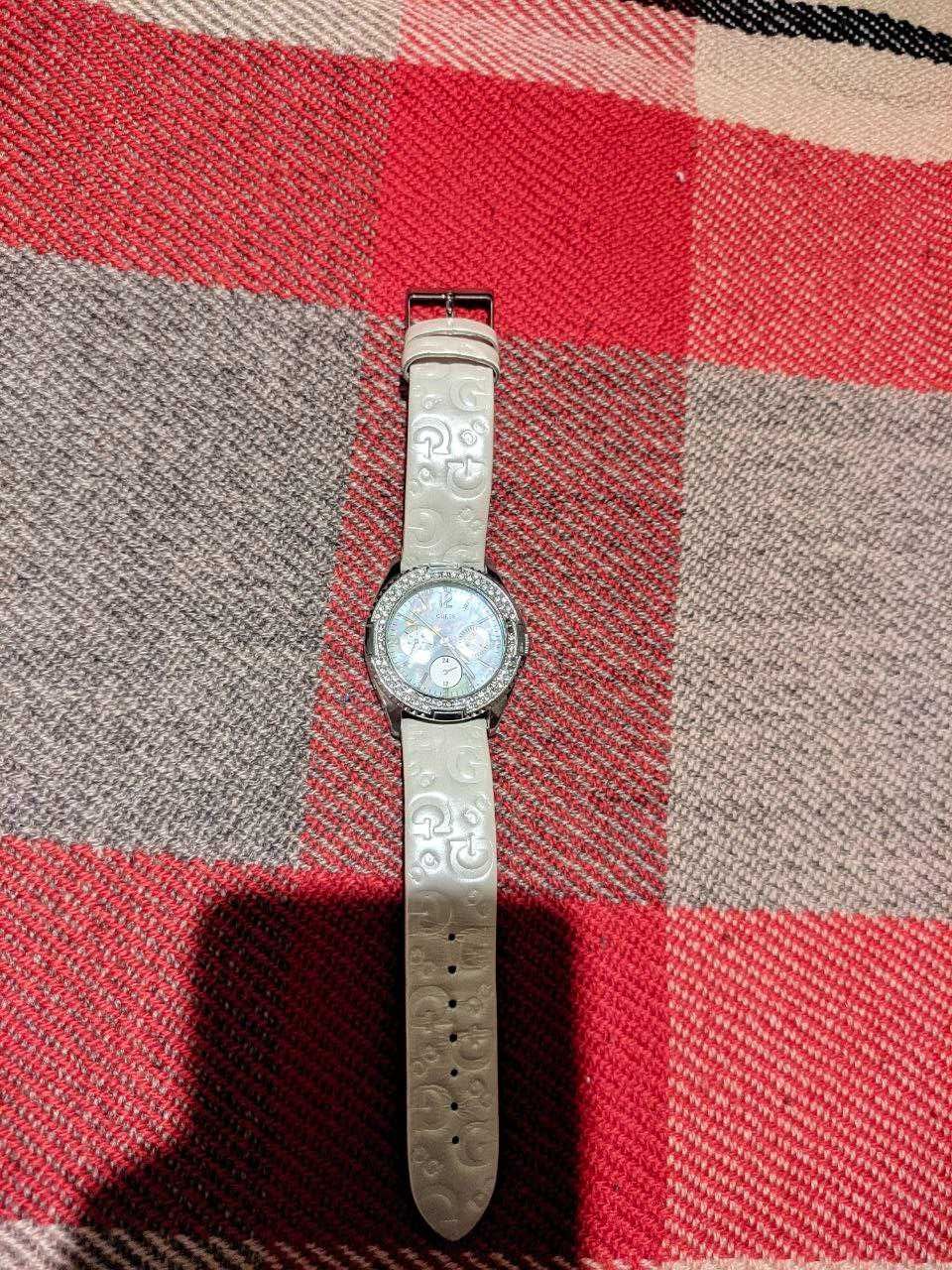 Жіночий годинник Guess 111528L1 Японія