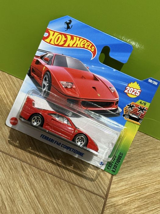 Hot Wheels Ferrari F40 i 365 GTB4, Porsche 911 GT3, Bugatti EB110 SS