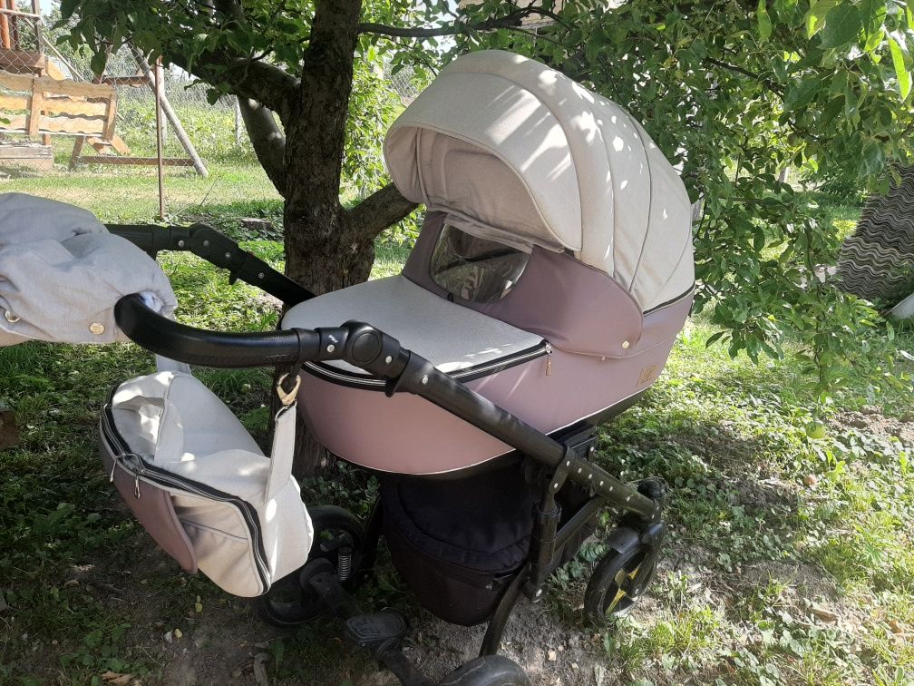 Продам каляску 2 в 1 Baby Pram