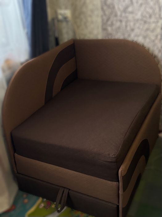 Розкладне крісло-ліжко