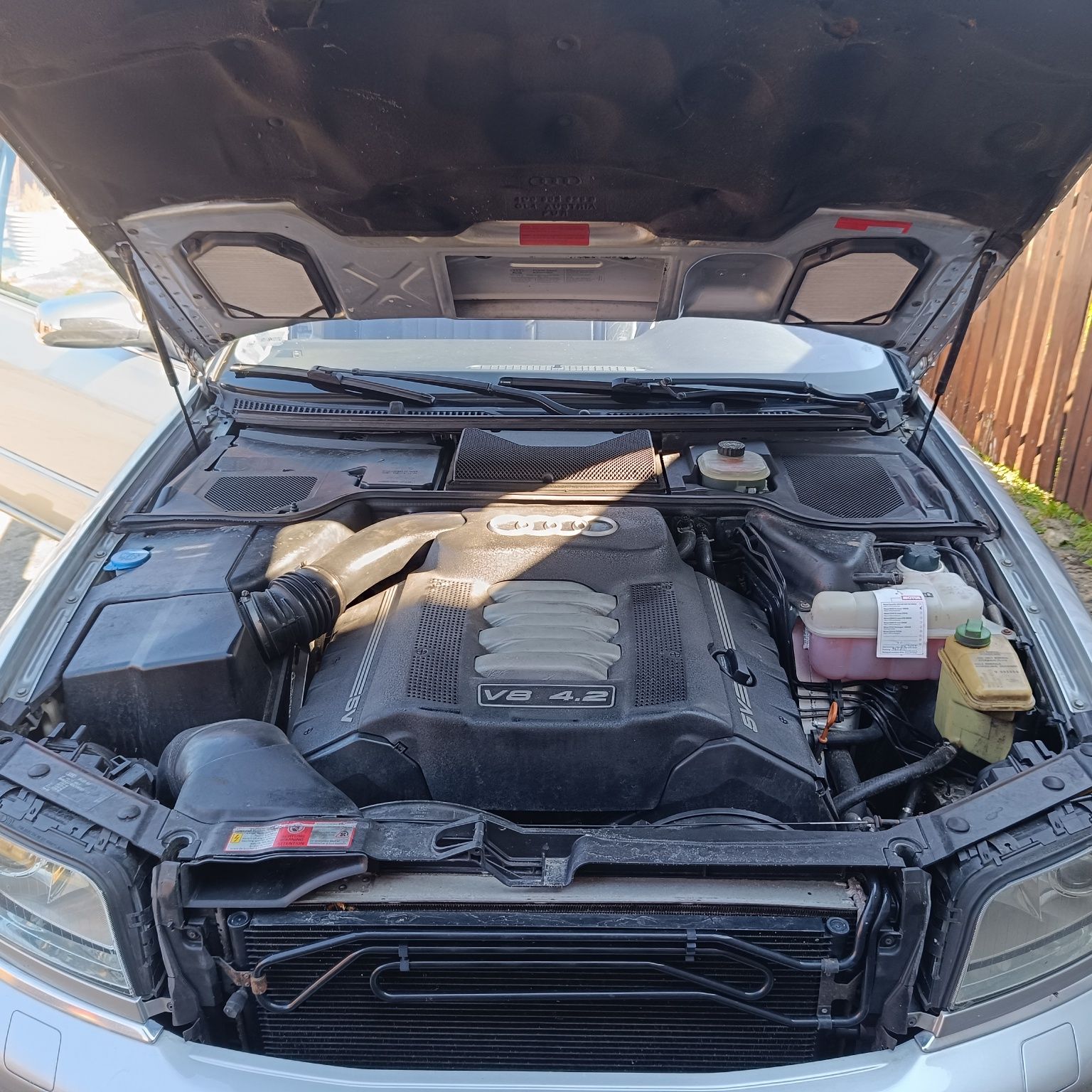 Audi A8 D2 4.2 310km