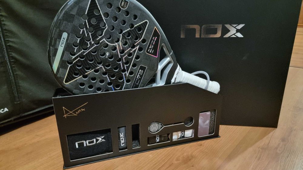 Raquete padel nox at10 edição limitada 2024