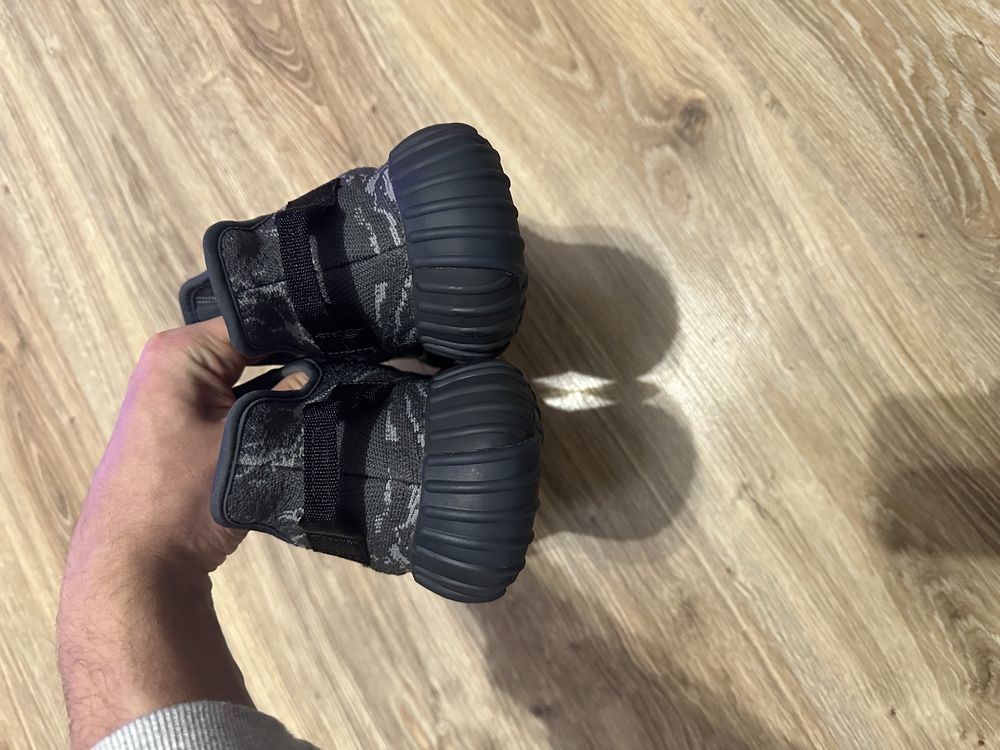 Yeezy 350 MX Dark Salt 2023