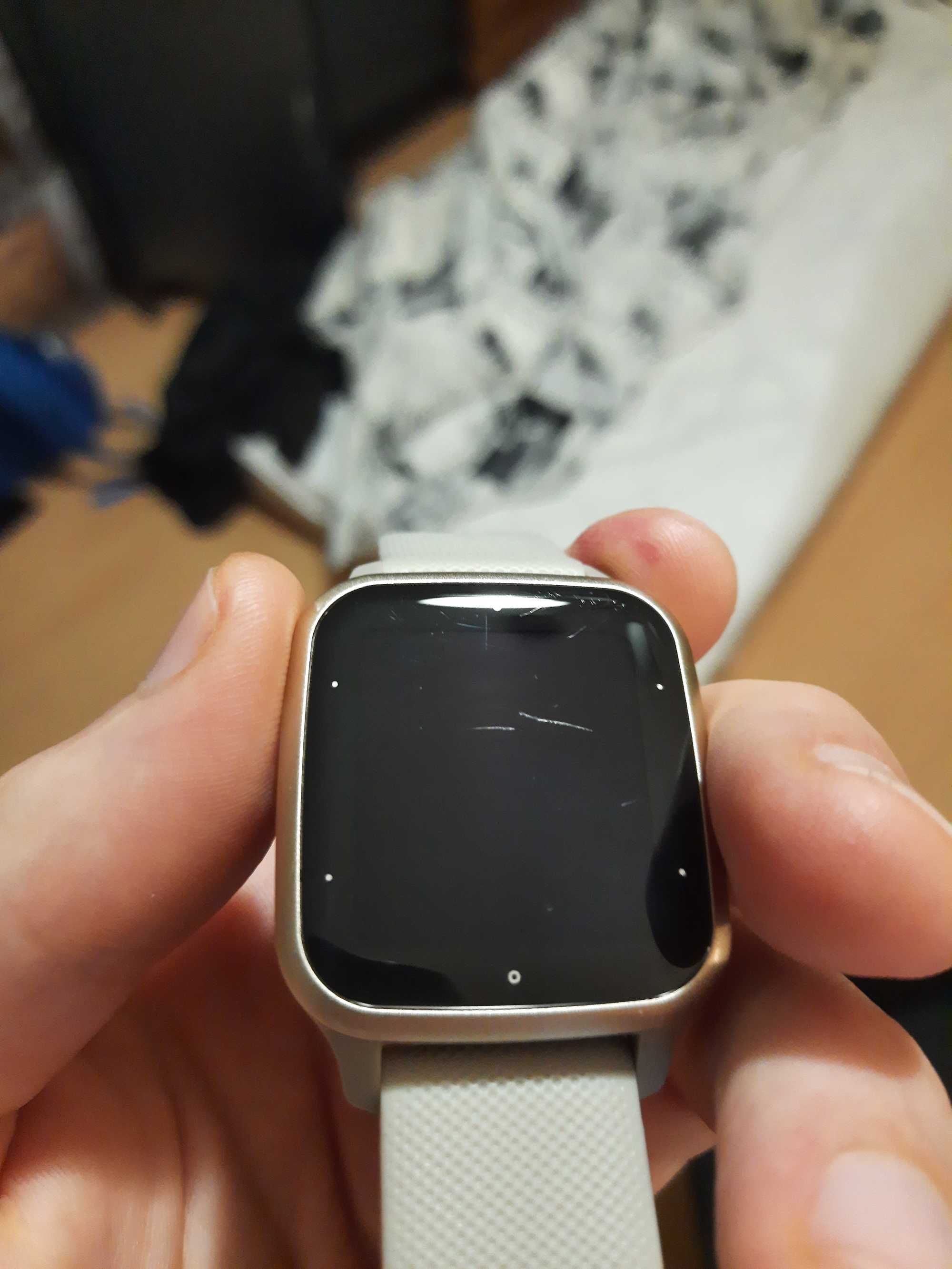 Smartwatch Garmin Venu SQ2 Music GPS kremowo-biały