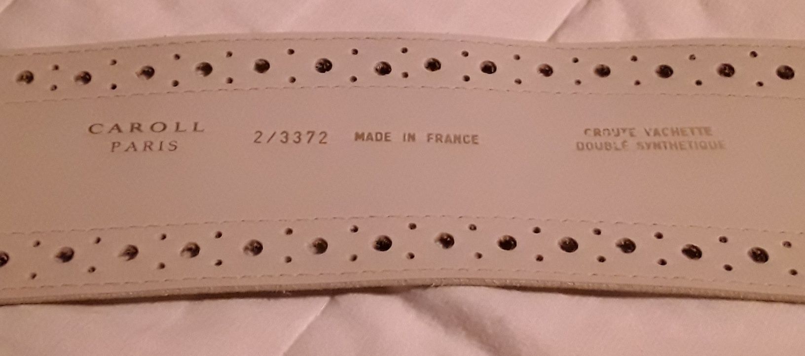 Cinto largo creme da marca Caroll, Paris