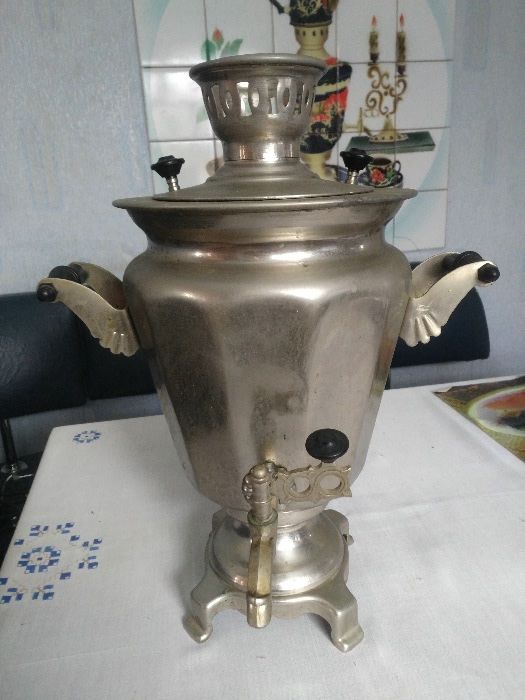 Телефоны.   .        .