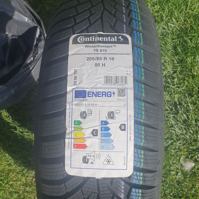 Nowe opony zimowe Continental 205/65/16