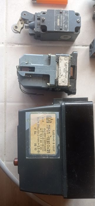 Контактор Telemecamque CAD32FE7 реле безпеки REF XPSAL3410  Реле ПМЛ 1