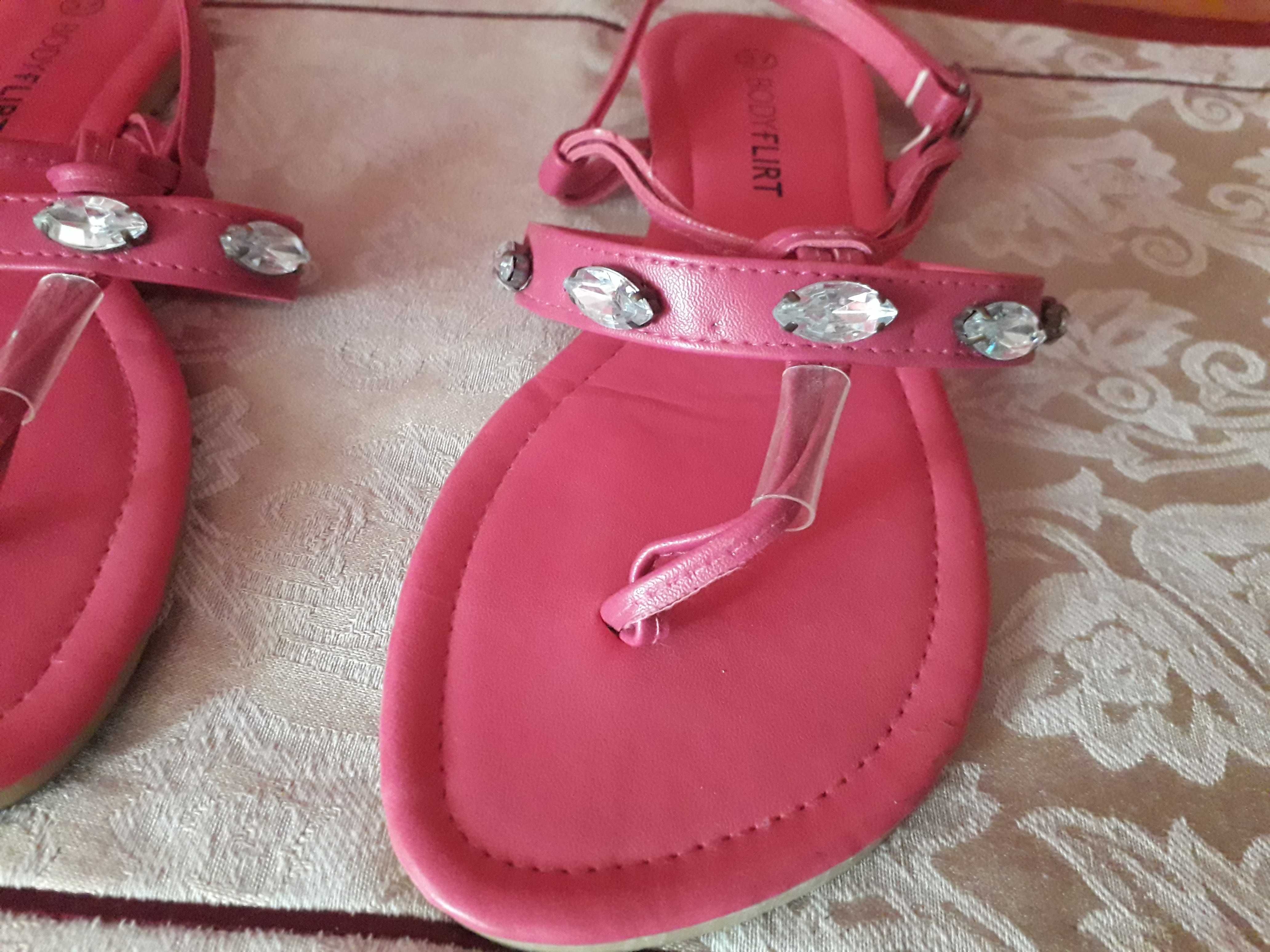 Sandałki japonki Body Flirt 37 różowe