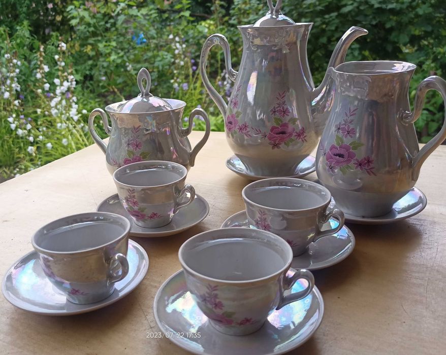 Посуда,сервизы чайные, кофейные новые
