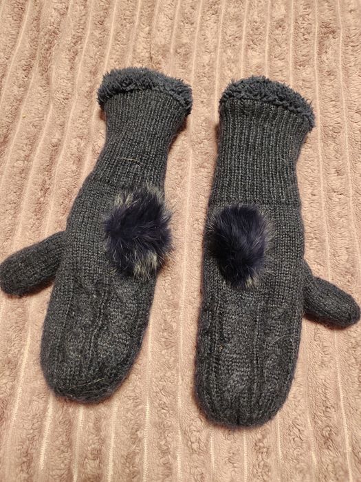 Продам шапки и шарфы