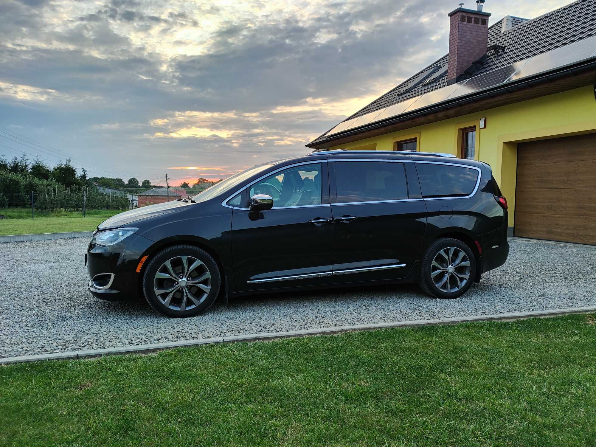 Chrysler Pacifica