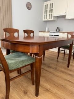 Stół i krzesła Bydgoska Fabryka Mebli sprzedaż lub zamiana