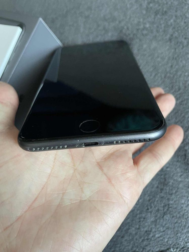 Iphone 8 Plus firmy Apple