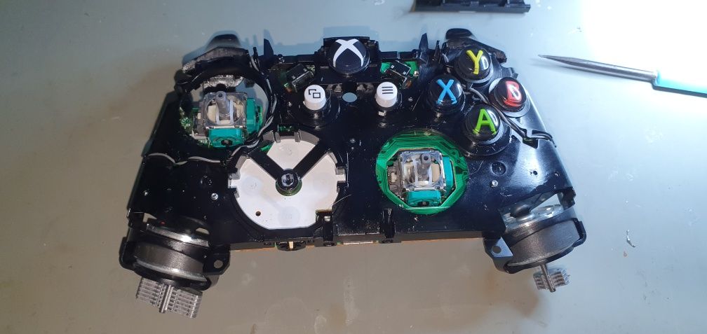 Naprawa serwis padów pada xbox one S, X, xbox 360 Xbox series X,S PS 3