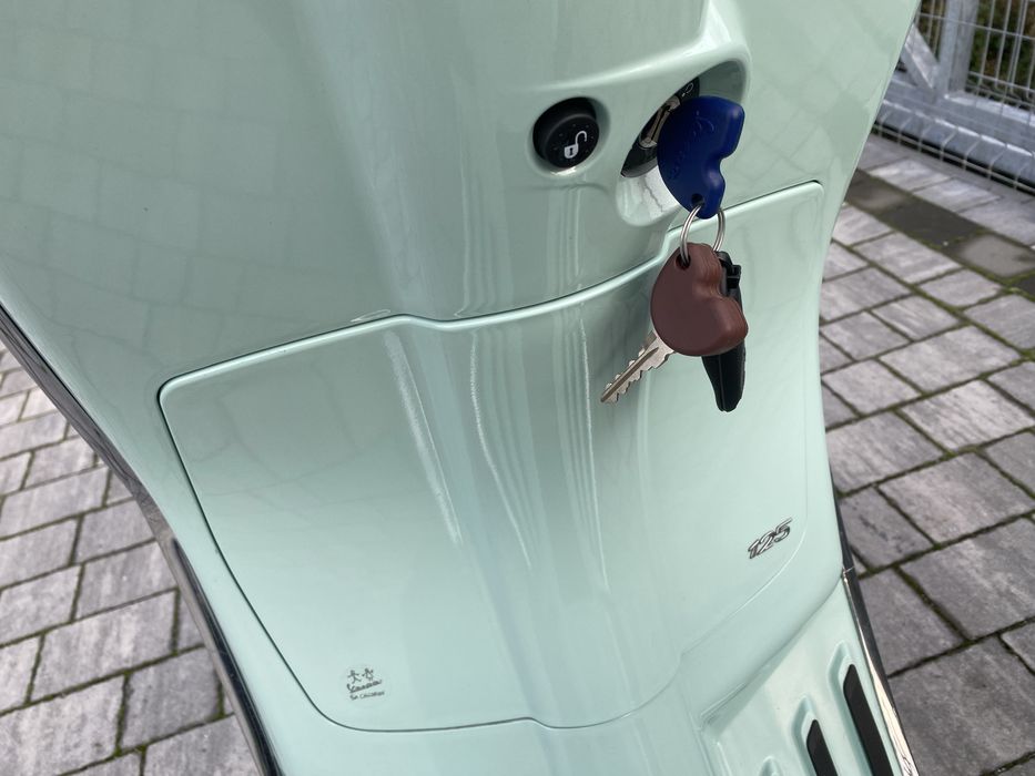 Skuter Vespa Primavera 125 200km przebiegu! Jak Nowy!